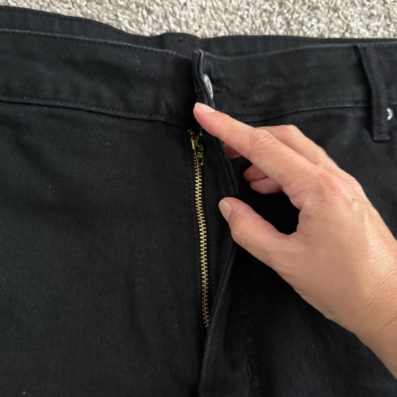 Old Navy Black High Rise O.G. Straight Jean Shorts Plus Size 3X Womens Casual - Picture 4 of 6